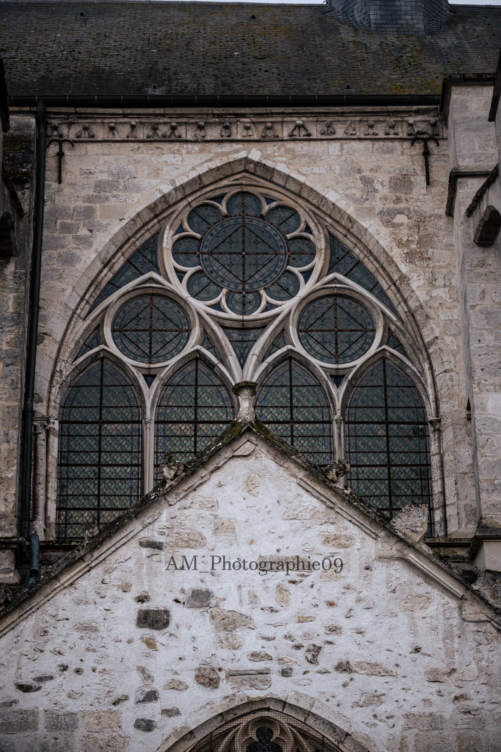 Rosace gothique de l'église de Dourdan